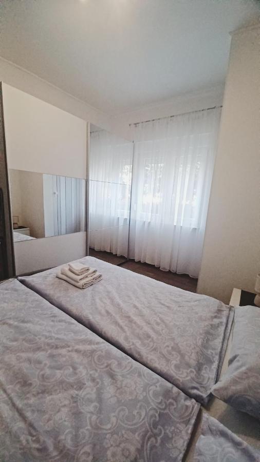 Apartman Dora Apartment Pula Bagian luar foto
